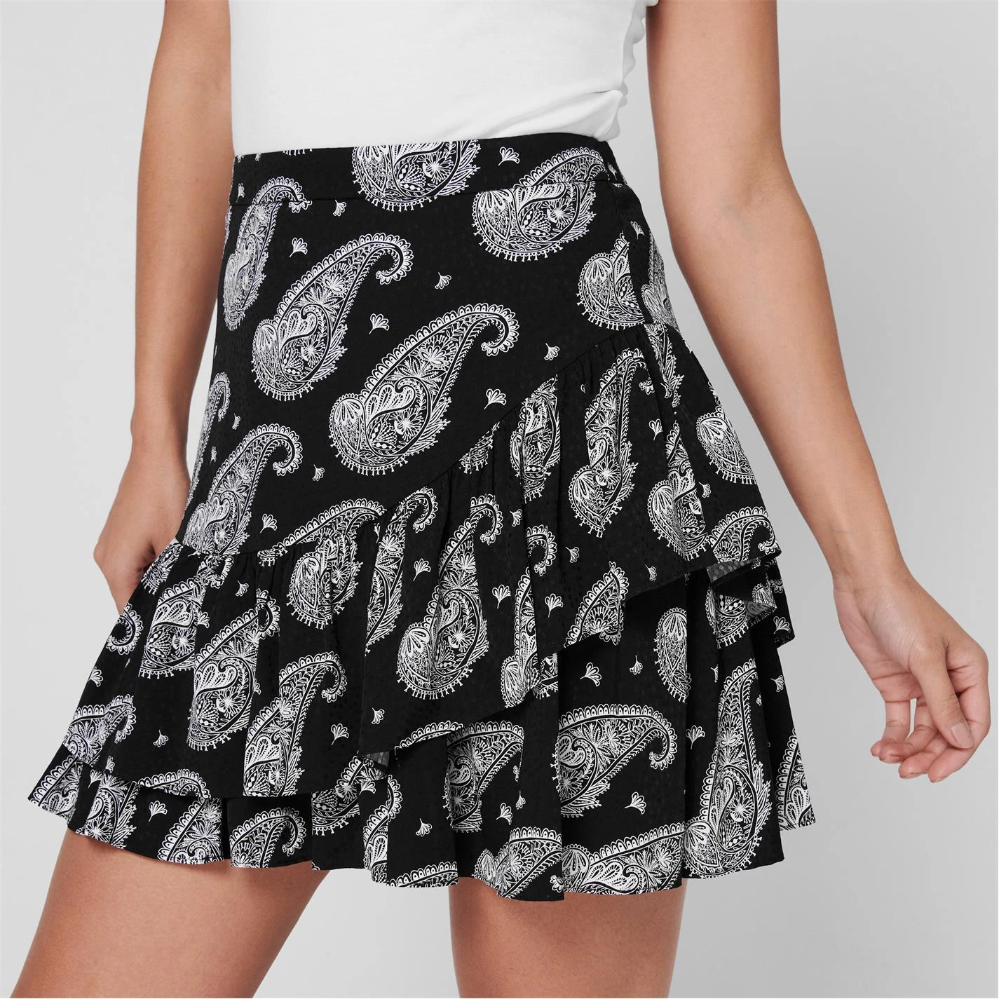 Ted Baker Lanee Tiered Skirt for Skirts Colour Black 6 Ted Baker Lanee Tiered Skirt for Skirts Colour Black - Image 4