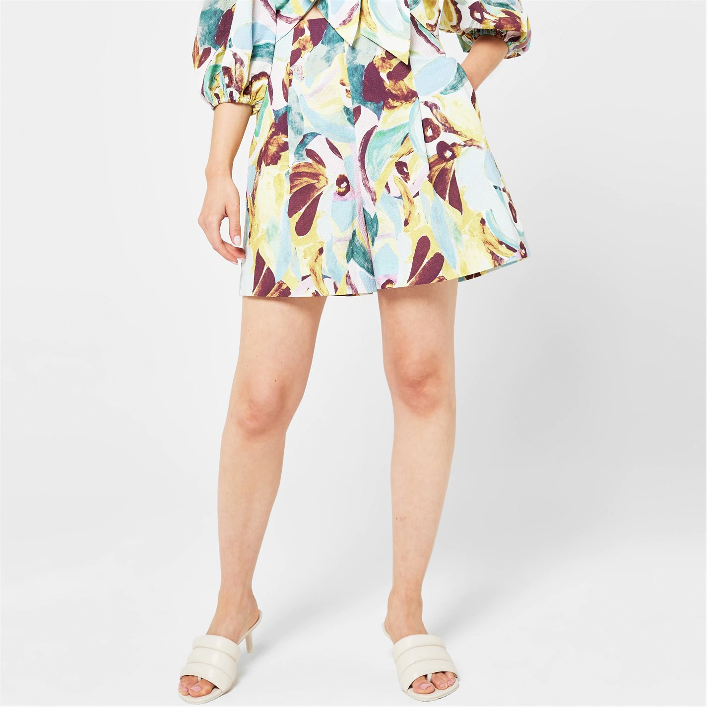 Ted Baker Ted Baker Quinzz Pleated Shorts Womens for Tracksuit Bottoms Colour Pl-Green 4 Ted Baker Ted Baker Quinzz Pleated Shorts Womens for Tracksuit Bottoms Colour Pl-Green - Image 2