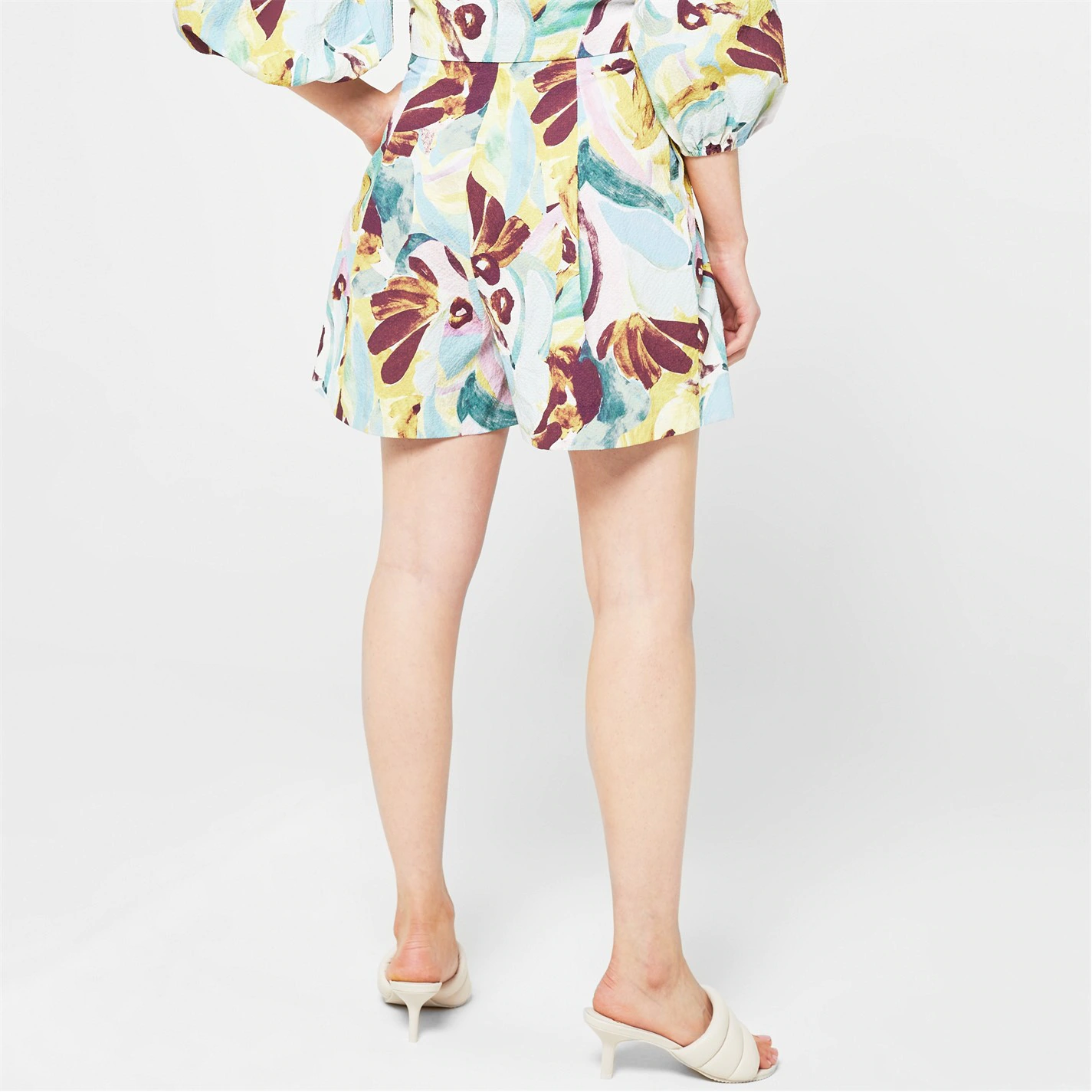 Ted Baker Ted Baker Quinzz Pleated Shorts Womens for Tracksuit Bottoms Colour Pl-Green 5 Ted Baker Ted Baker Quinzz Pleated Shorts Womens for Tracksuit Bottoms Colour Pl-Green - Image 3