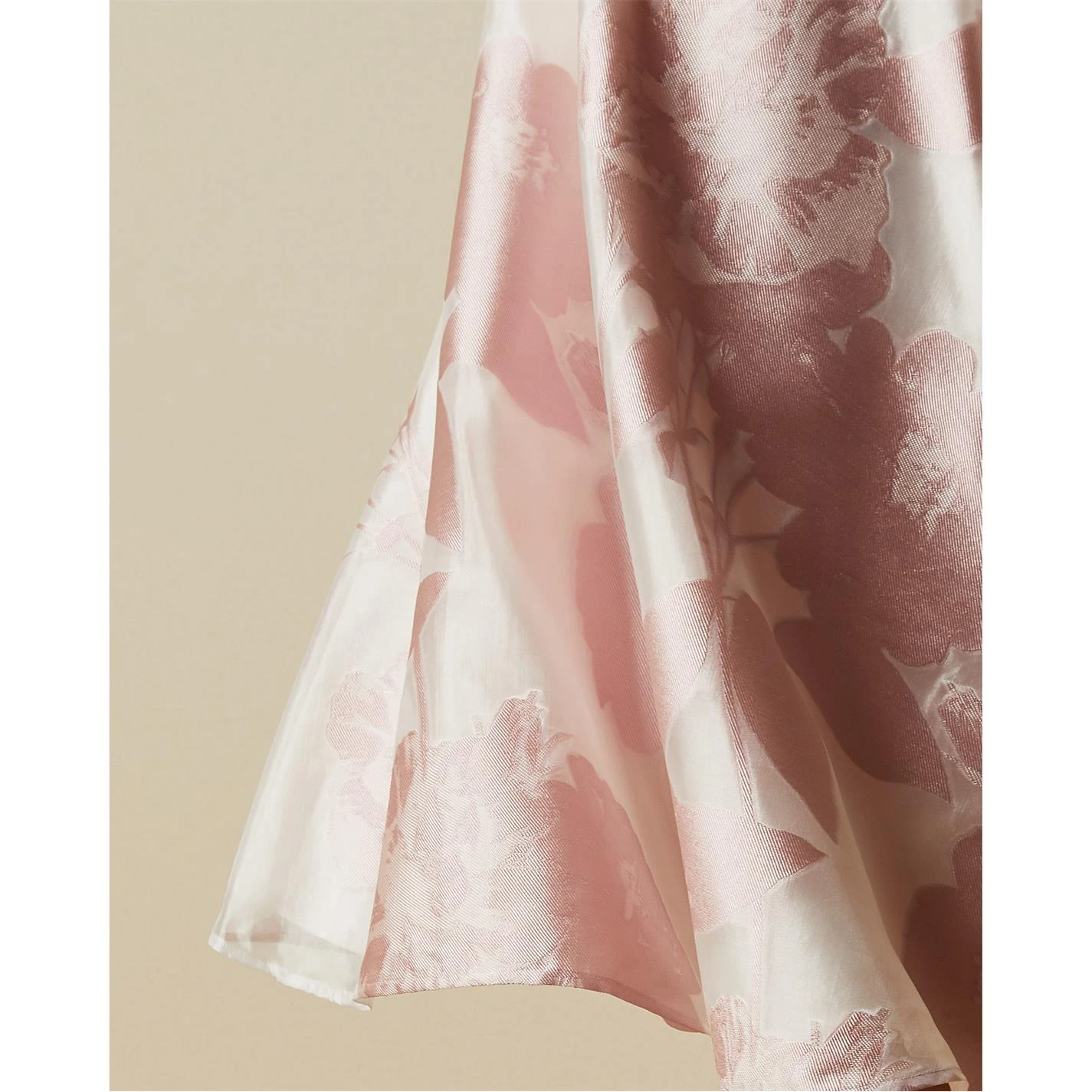 Ted Baker Wylieh Midi Dress for Bridesmaid Dresses Colour Dusky Pink 6 Ted Baker Wylieh Midi Dress for Bridesmaid Dresses Colour Dusky Pink - Image 4