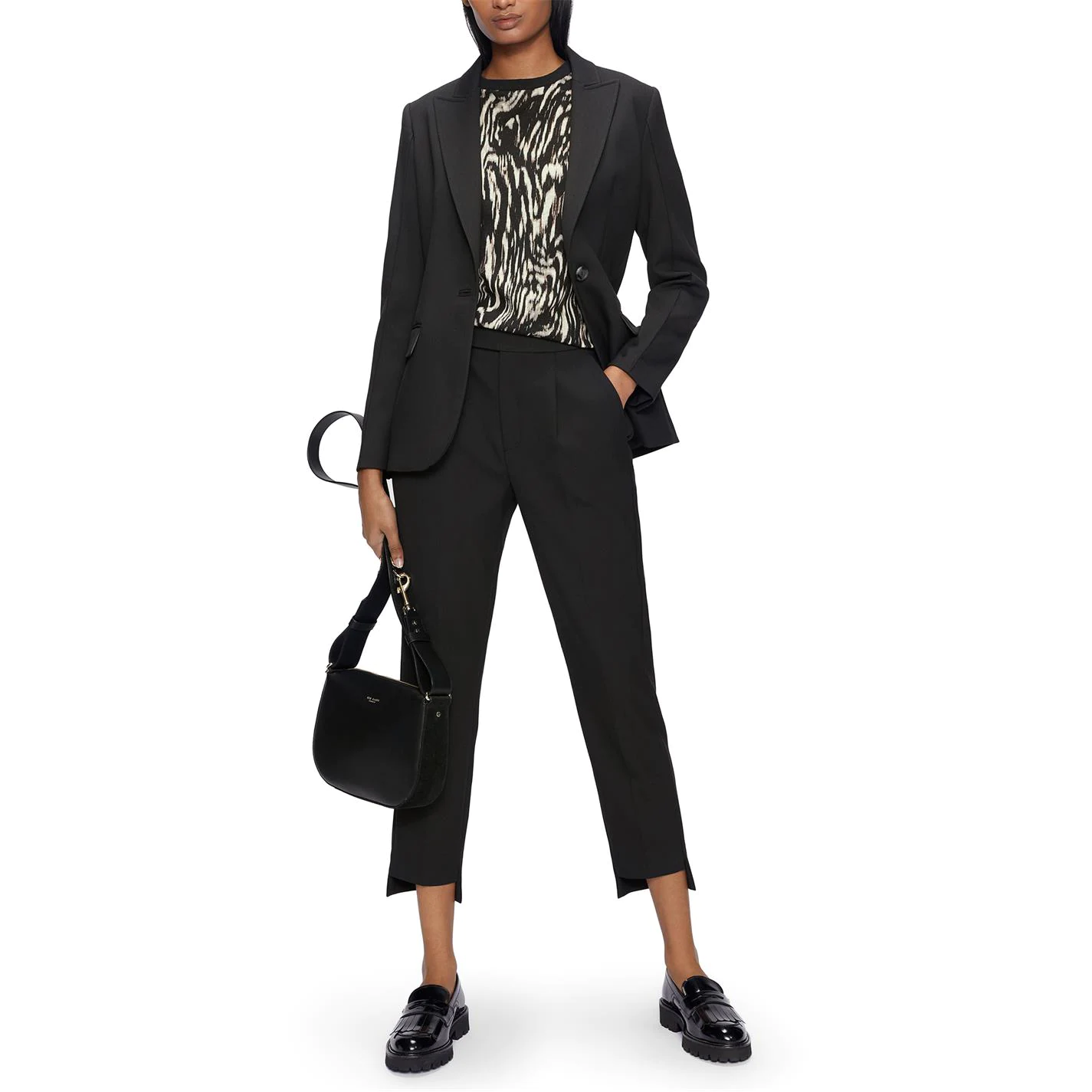 Ted Baker Veria Print T Shirt for Tops Colour Black 6 Ted Baker Veria Print T Shirt for Tops Colour Black - Image 4