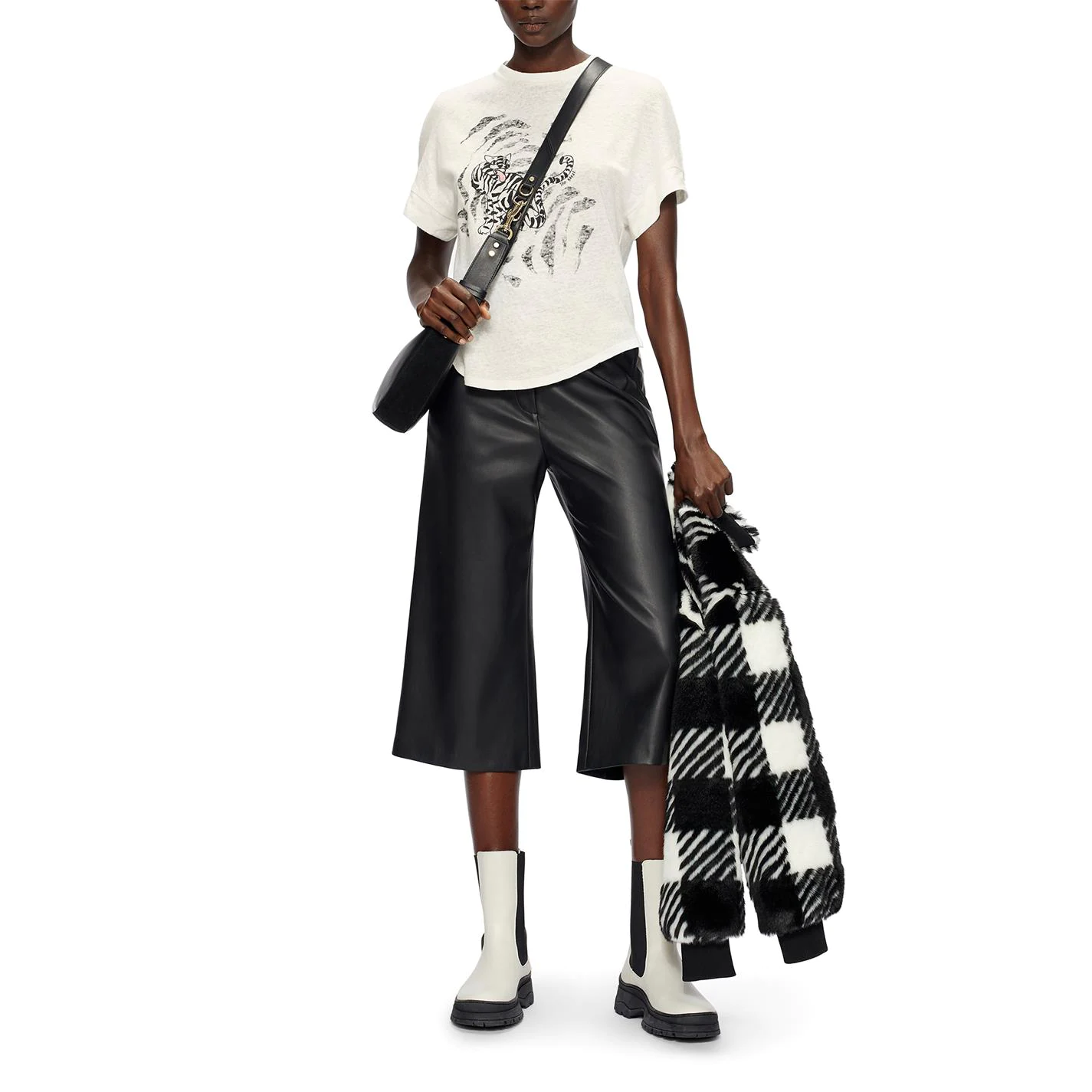 Ted Baker Bethie Cat T Shirt for Tops Colour White 6 Ted Baker Bethie Cat T Shirt for Tops Colour White - Image 4