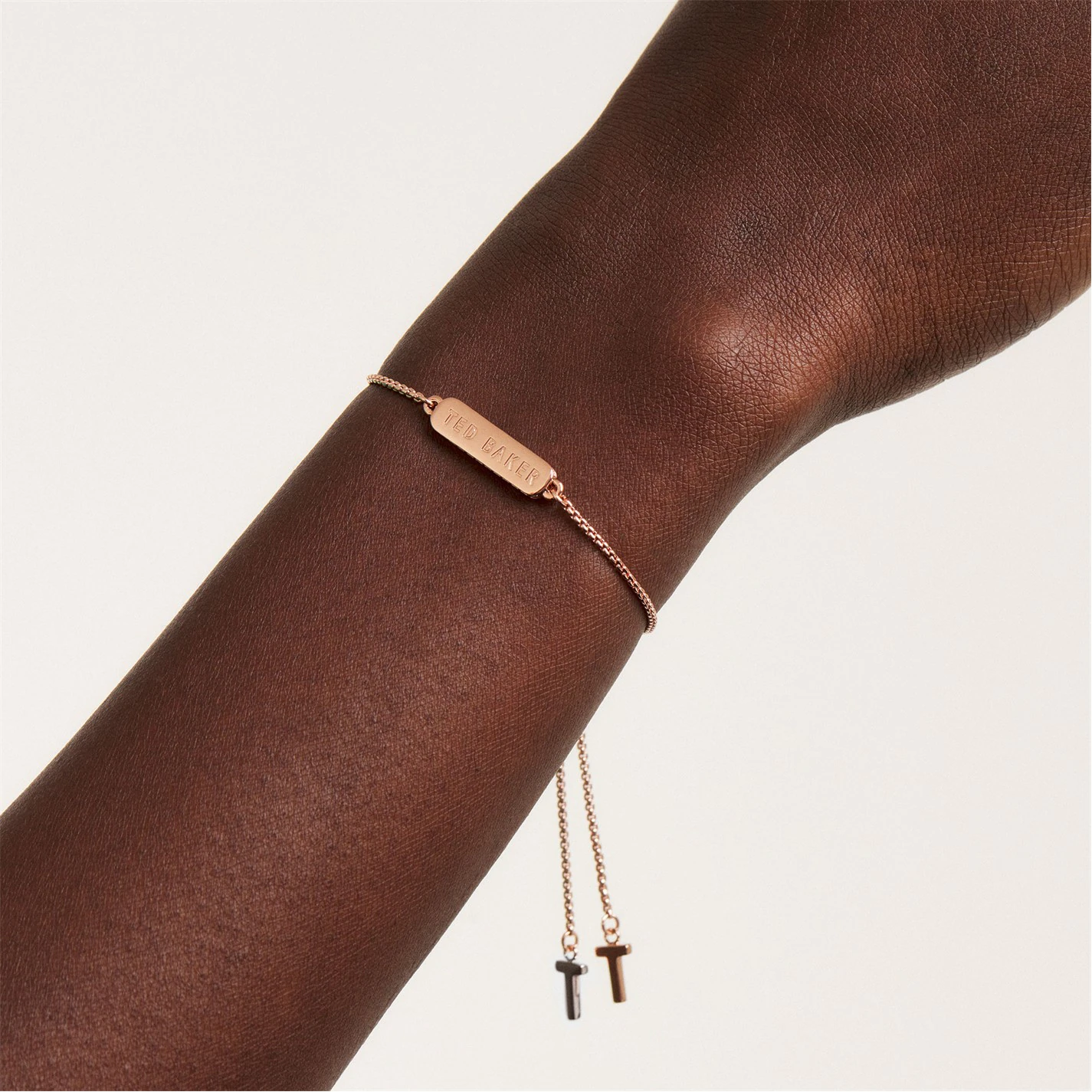 Ted Baker SARAIO Sparkle Bar Bracelet for Bracelets & Bangles Colour Rose Gold/Cryst 5 Ted Baker SARAIO Sparkle Bar Bracelet for Bracelets & Bangles Colour Rose Gold/Cryst - Image 3